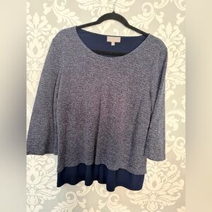 4/$25 • Laura Metallic Layered Hem Top‎